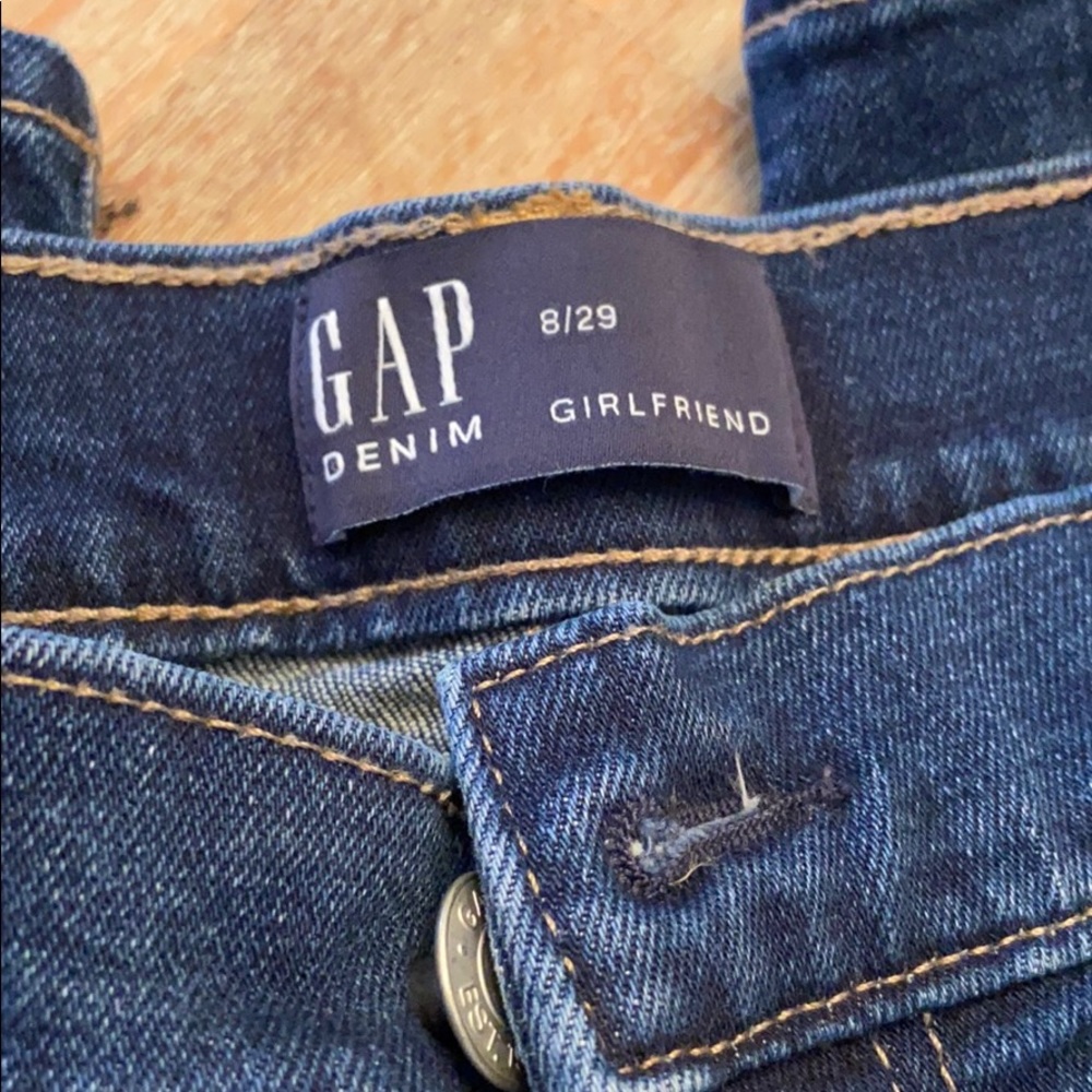 Jeans- girlfriend